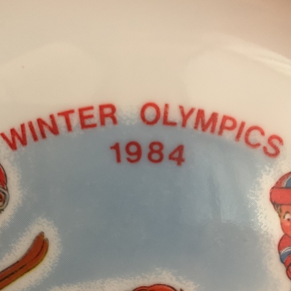 2 Campbell Soup Bowl Winter Olympics - Picture 7 of 13